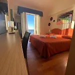 Morandi Hotel 3*